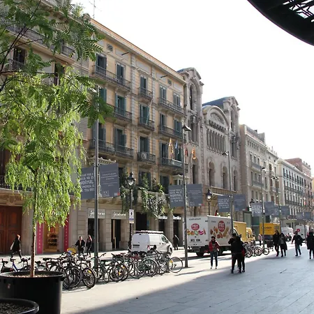アパート Ramblas Plaza Catalunya -wi-fi 300 Mbps バルセロナ